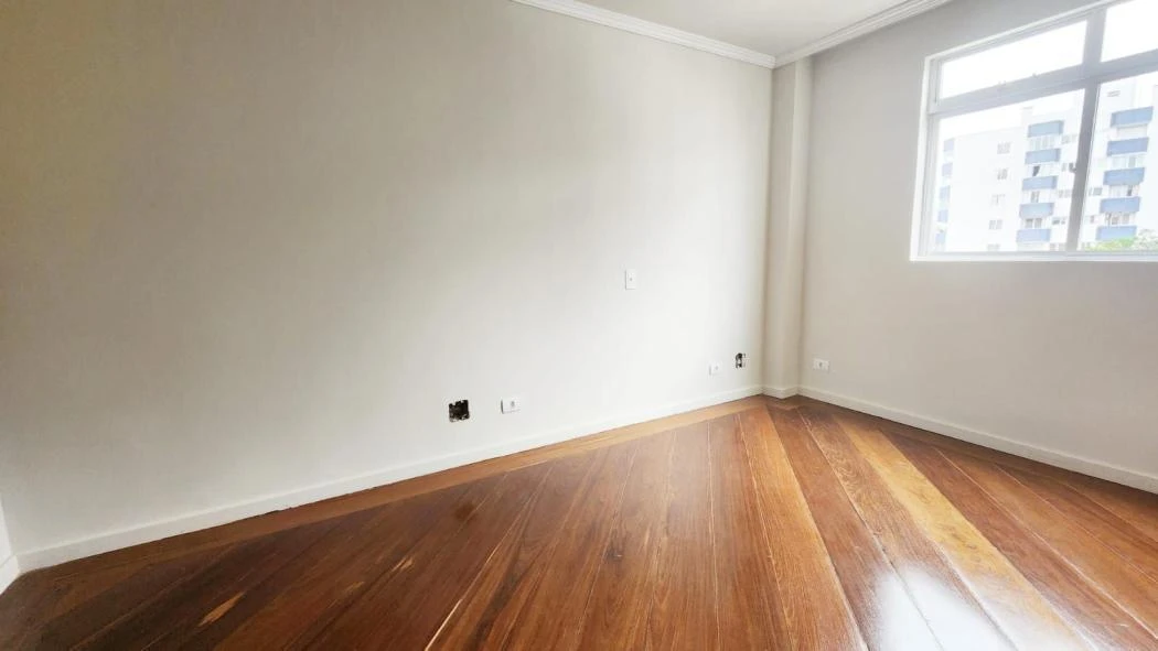 Ванна и 4 спальни: квартира 173 м² — photo 3