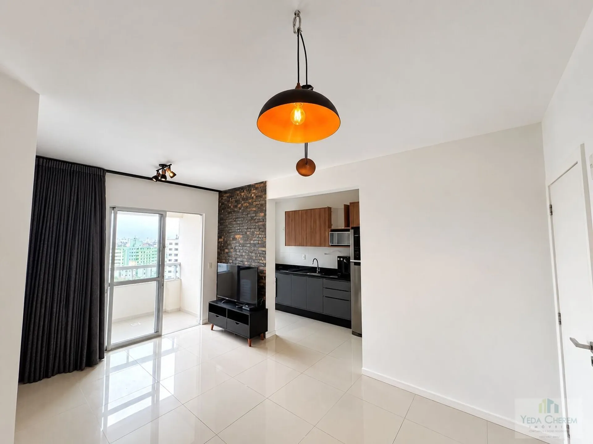 2-bedroom apartment with a grill on the balcony — photo 3
