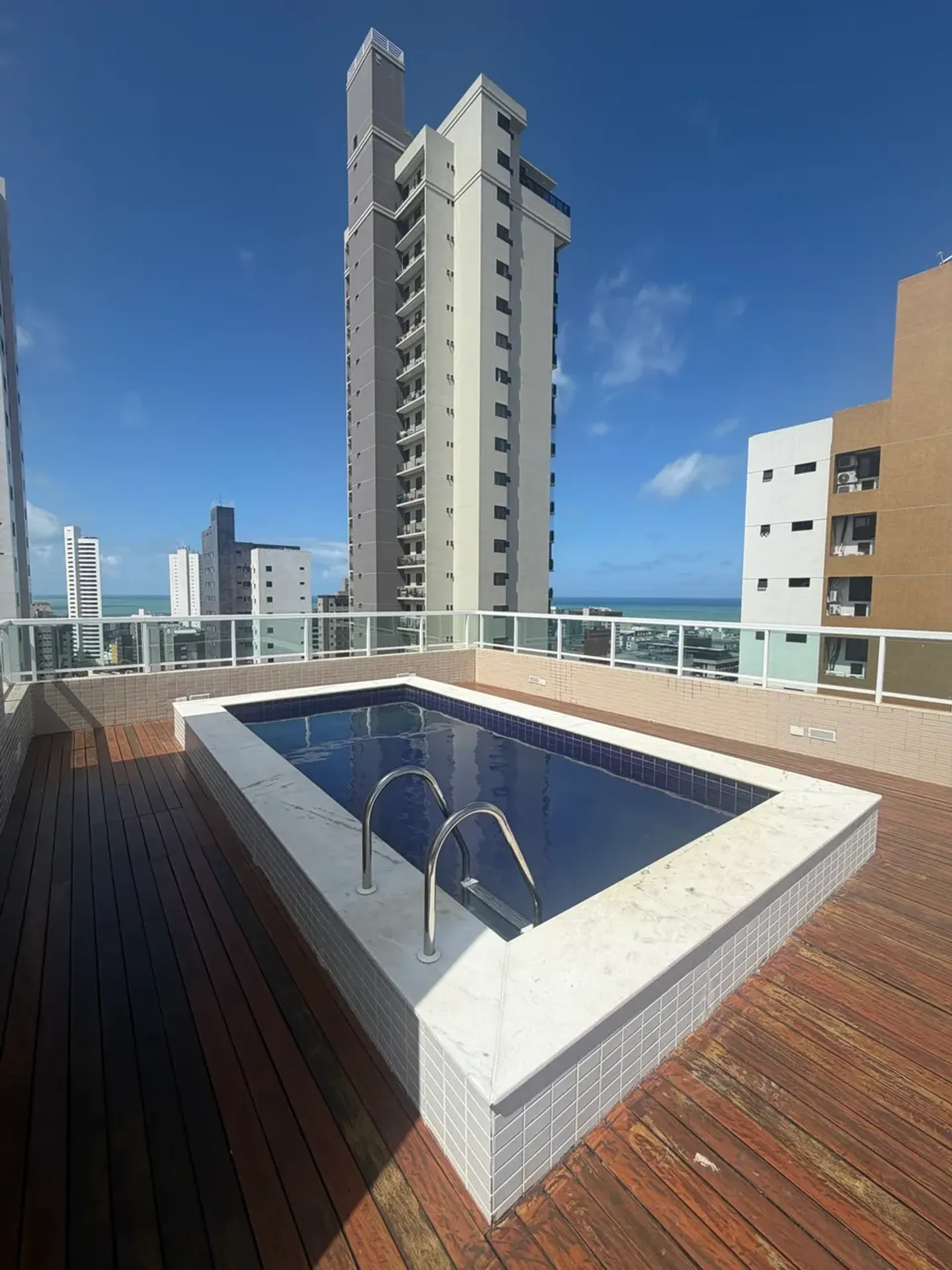 2-bedroom apartment with a dryer in João Pessoa — photo 24