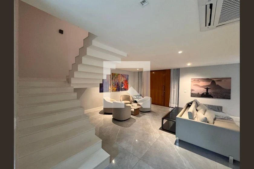 Rental house with 4 suites and 450 m² — photo 36