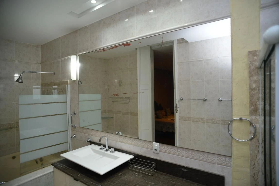 Furnished house, 700 m², with a jacuzzi — photo 40