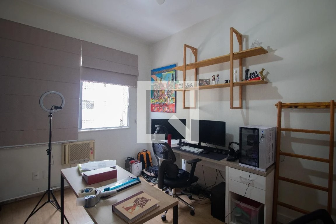Furnished apartment, 140 m², with a walk-in closet — photo 17