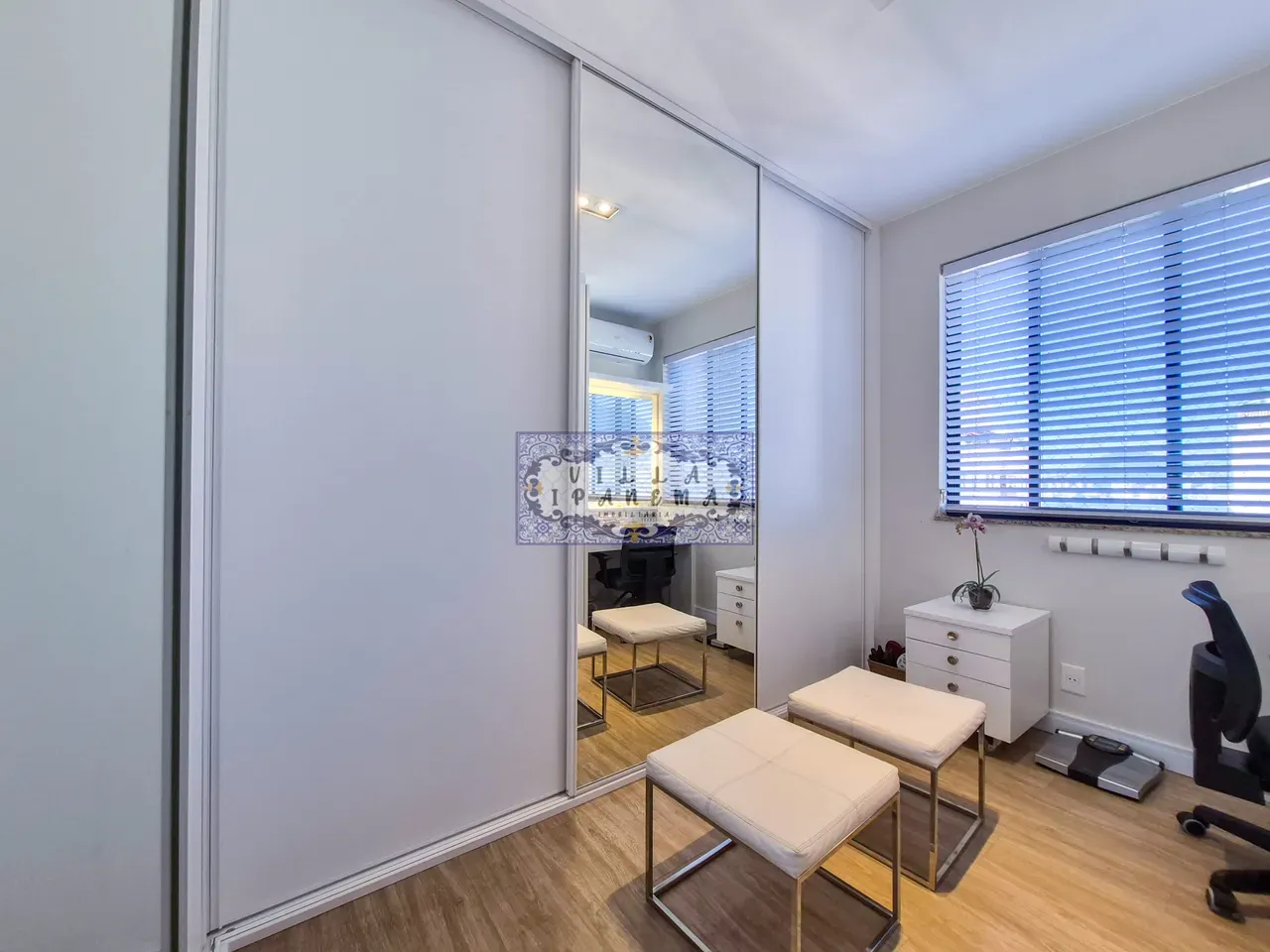 Furnished 286 m² penthouse with 4 bedrooms and 4 baths — photo 39