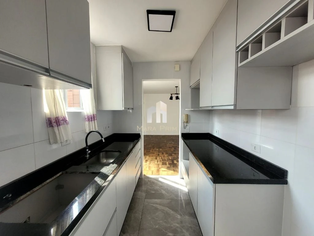 3-bedroom apartment with wood or laminate floors in Curitiba — photo 4