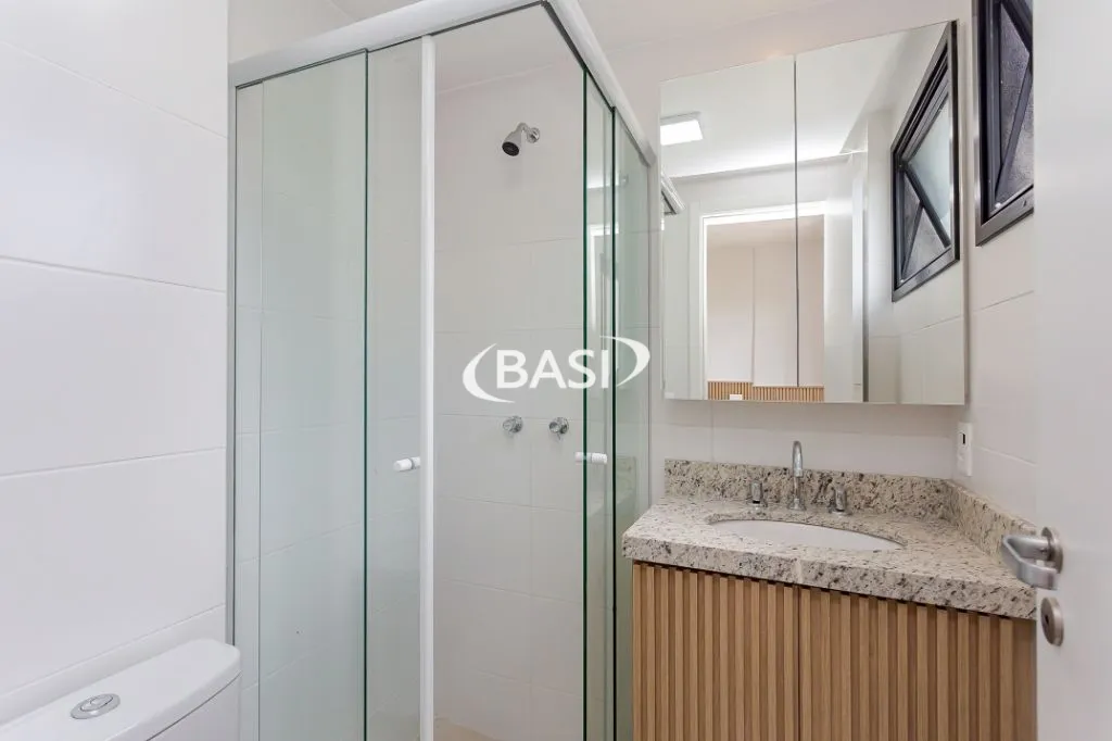 Glass-enclosed balcony in a 3-bedroom apartment, 80 m² — photo 36