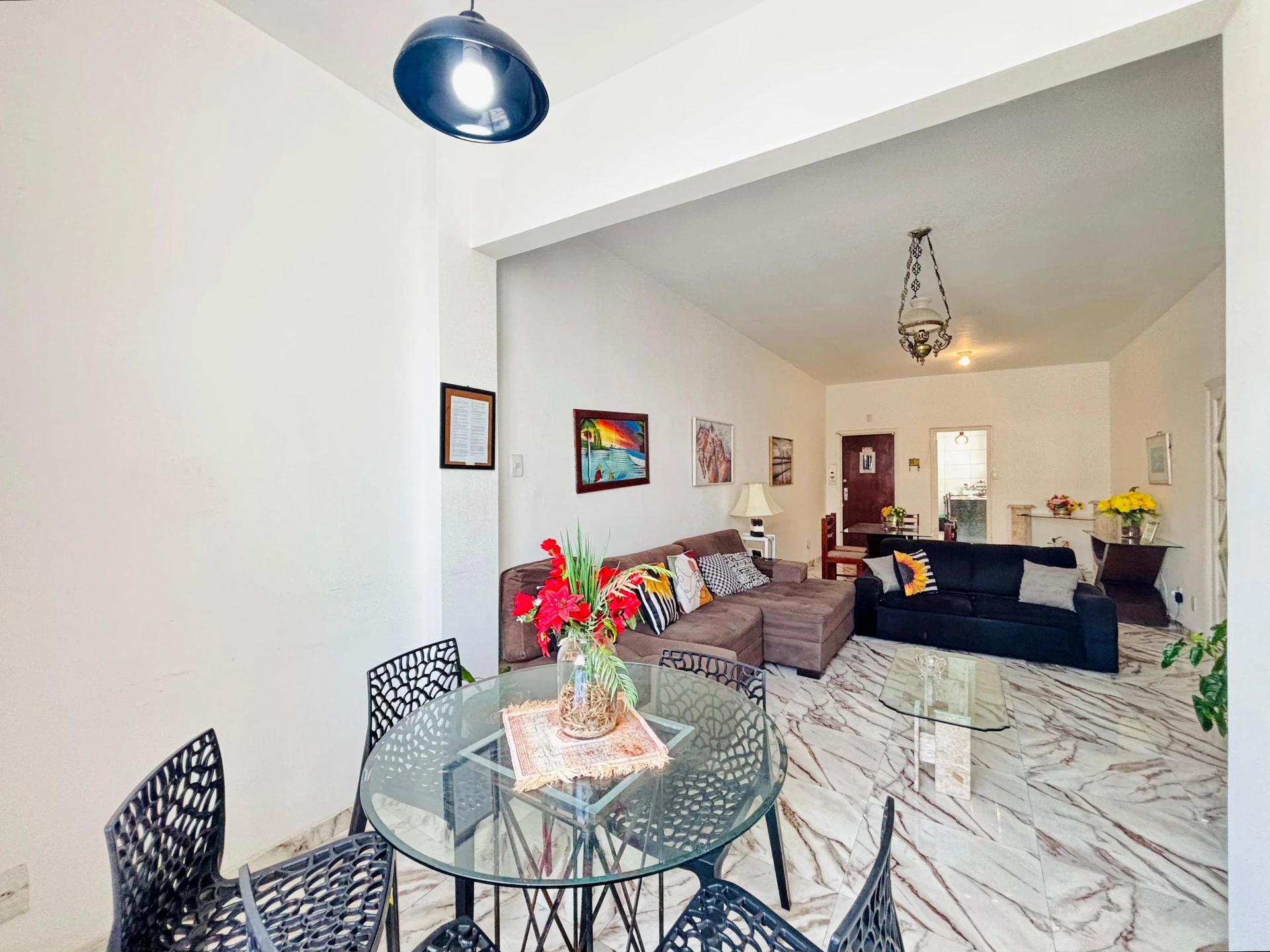 3-bedroom apartment with a water view — photo 8