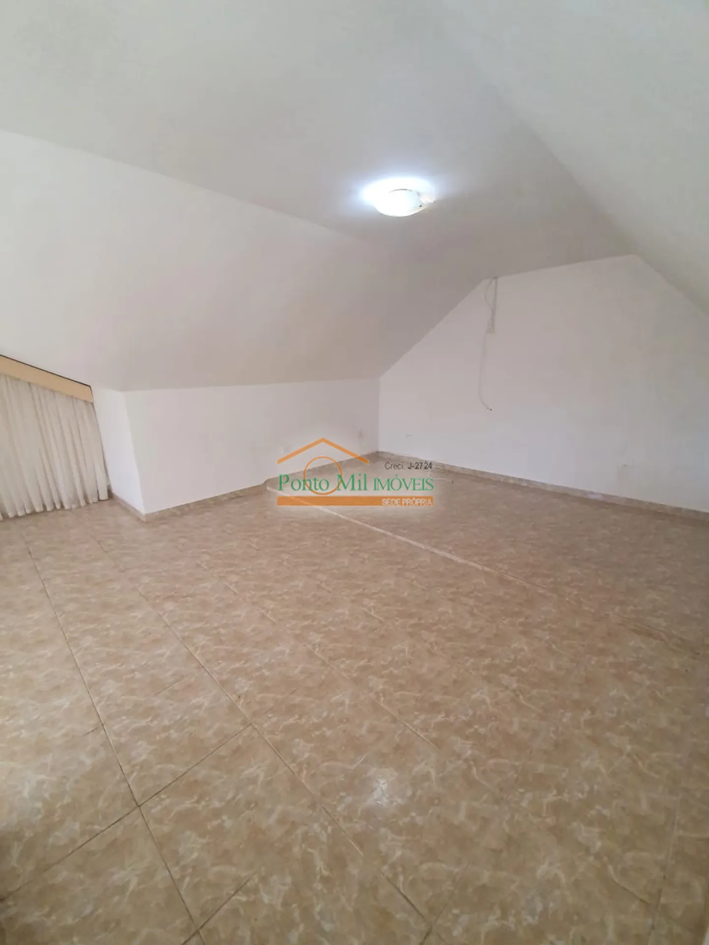 Будинок для оренди з 3 спальнями та 180 м² — photo 33