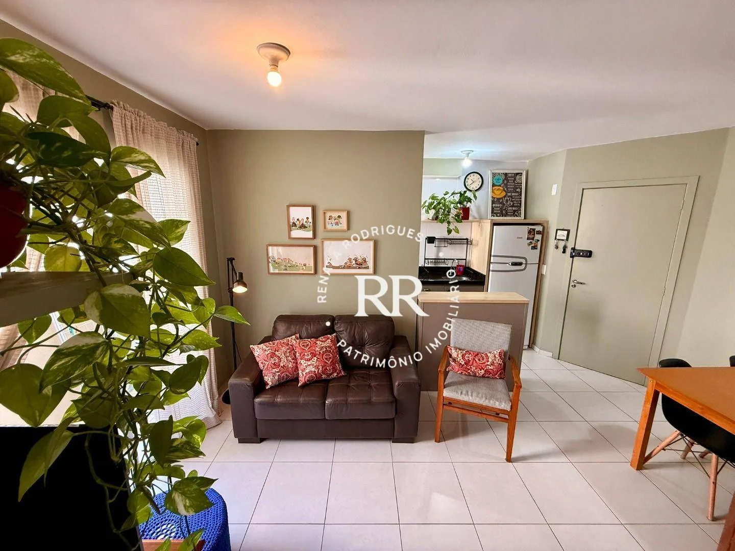Apartamento amueblado de 64 m² con 2 dormitorios y balcón — photo 33