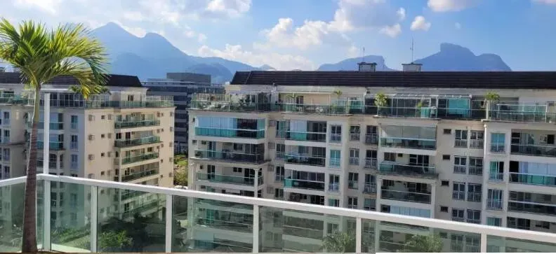 Furnished duplex with 3 bedrooms and 200 m² — photo 3
