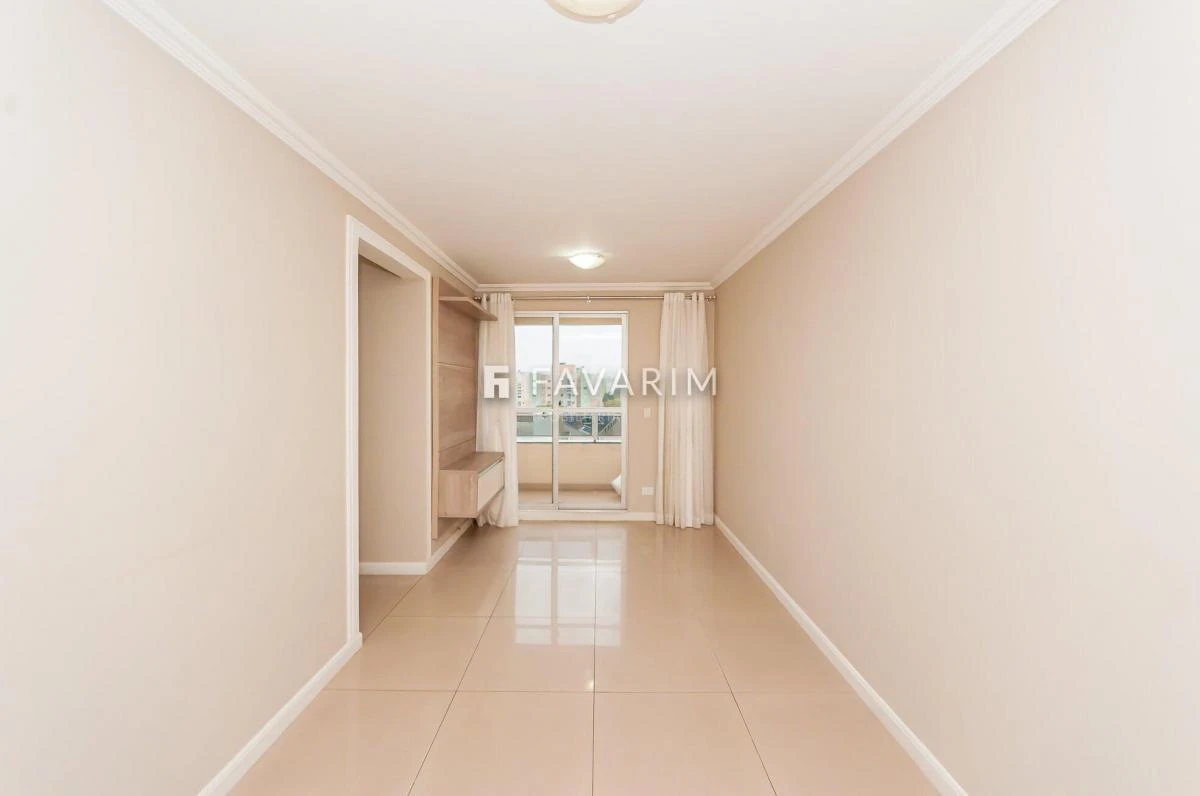 3-bedroom apartment in a building with a pool — photo 17