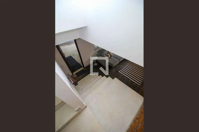 300 m² house with 4 bedrooms and a gas stove — photo 13
