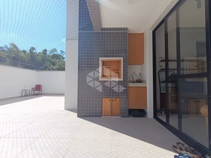 Apartamento amueblado de 2 habitaciones con jardín privado — photo 27
