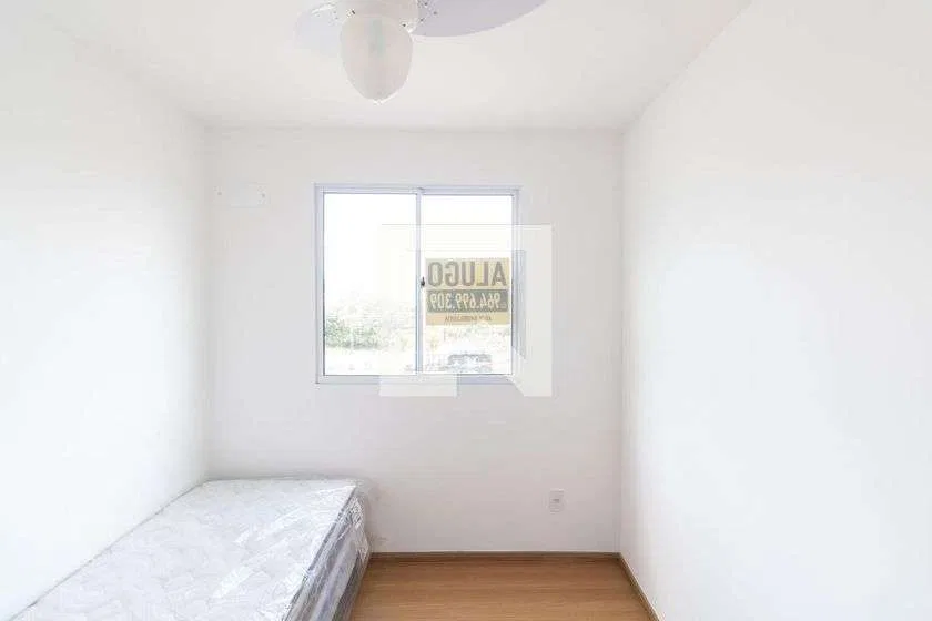 2-bedroom apartment with wood or laminate floors — photo 11