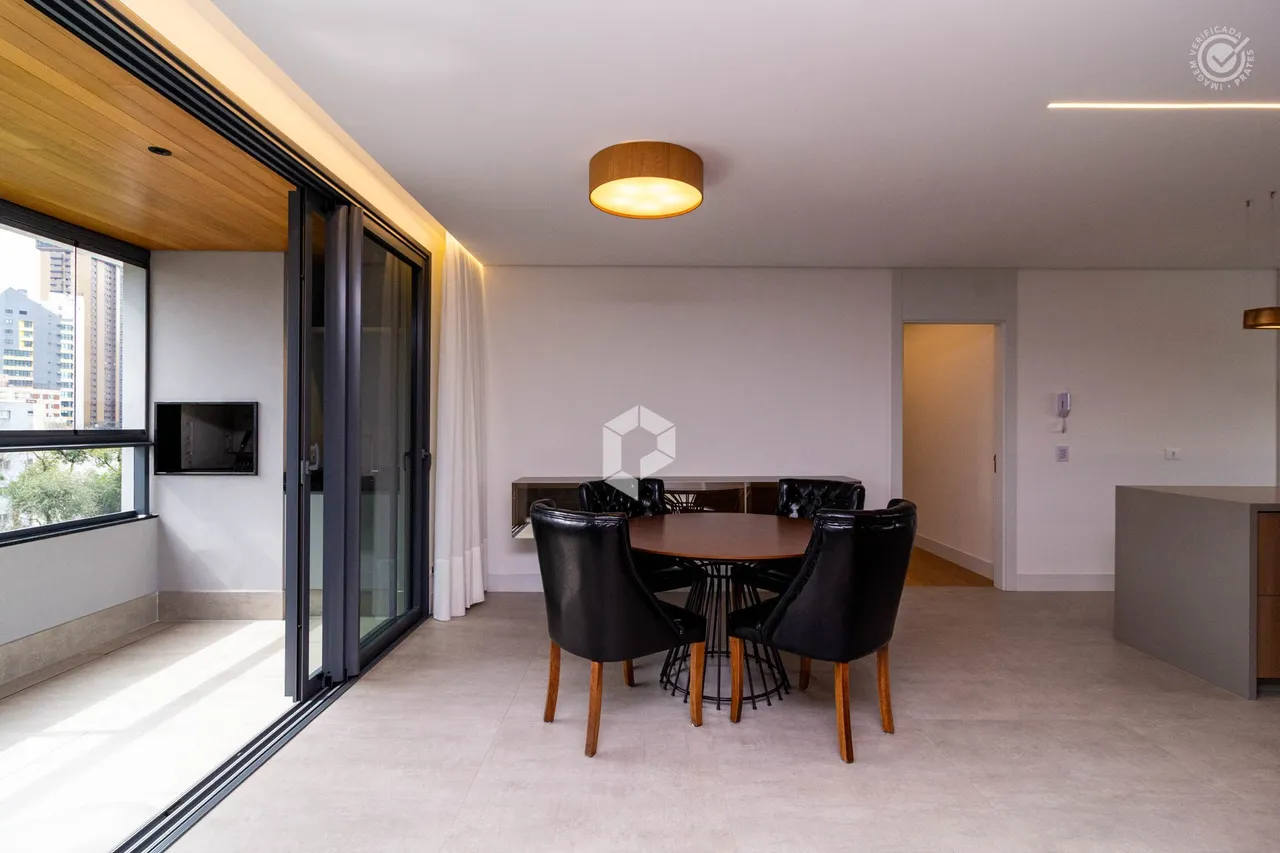 3-bedroom apartment with 3 en-suite bathrooms and 245 m² — photo 4