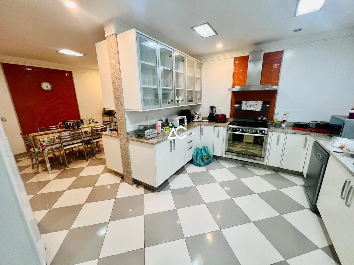 Casa mobiliada com 4 dormitórios e 6 banheiros — photo 19