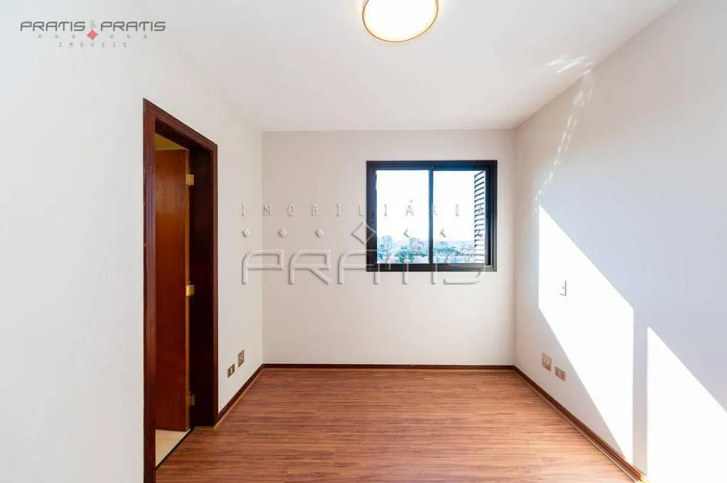 350 m² 3-bedroom apartment with a private BBQ balcony — photo 34
