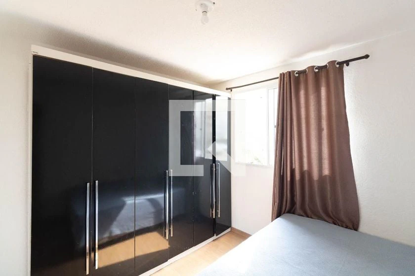 Home office in a 2-bedroom apartment, 42 m² — photo 8
