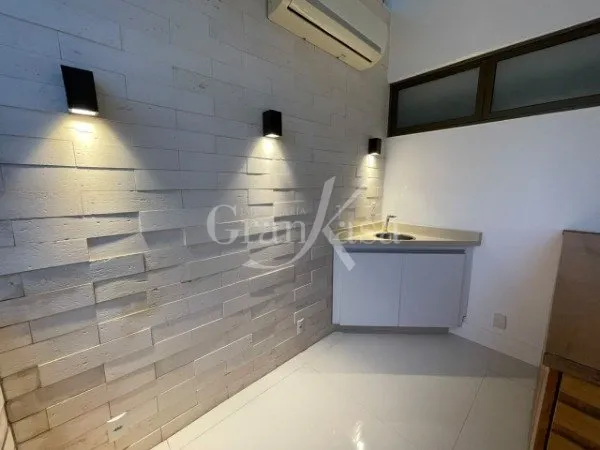 One-bedroom apartment in a building with a sauna — photo 18