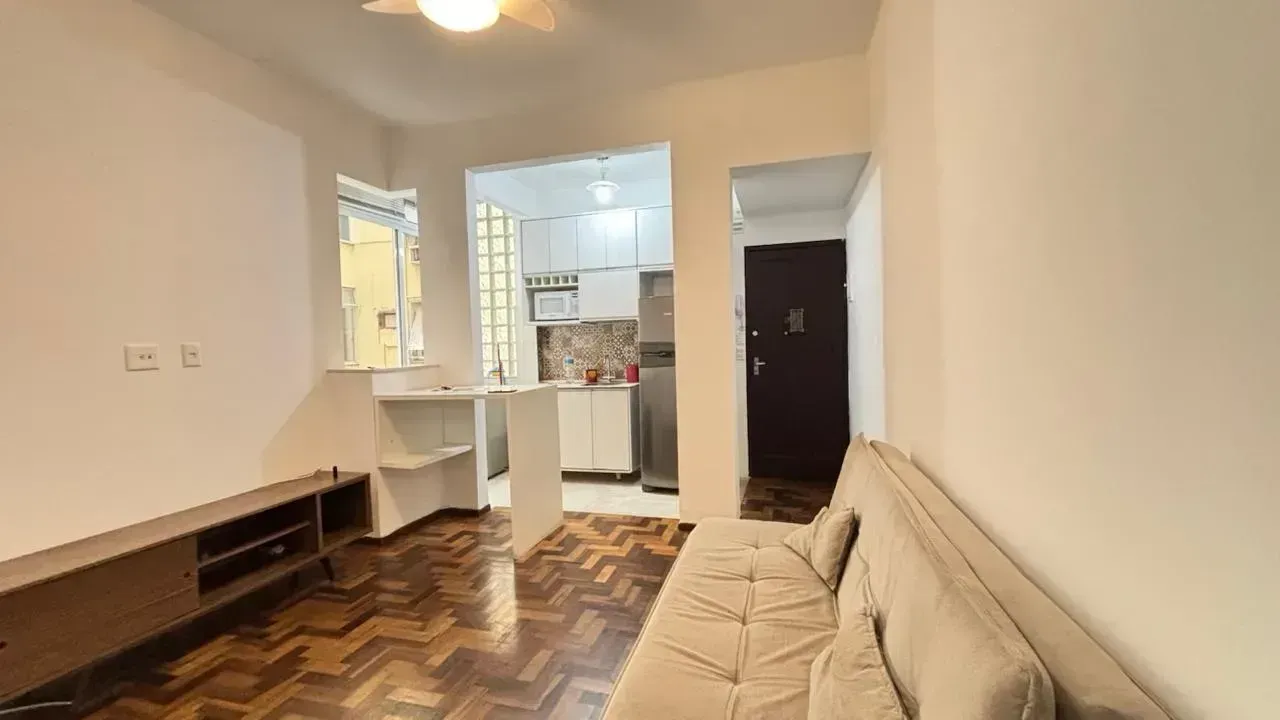 Furnished 1-bedroom apartment with integrated kitchen — photo 12