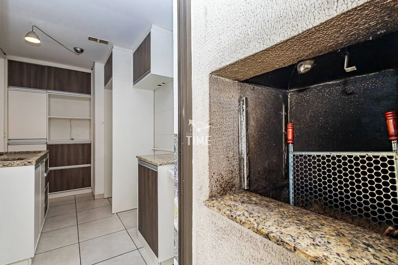 2-bedroom apartment with a home office in Curitiba — photo 16