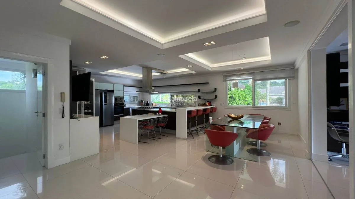 Casa mobiliada com 6 suítes e 1837 m² — photo 2
