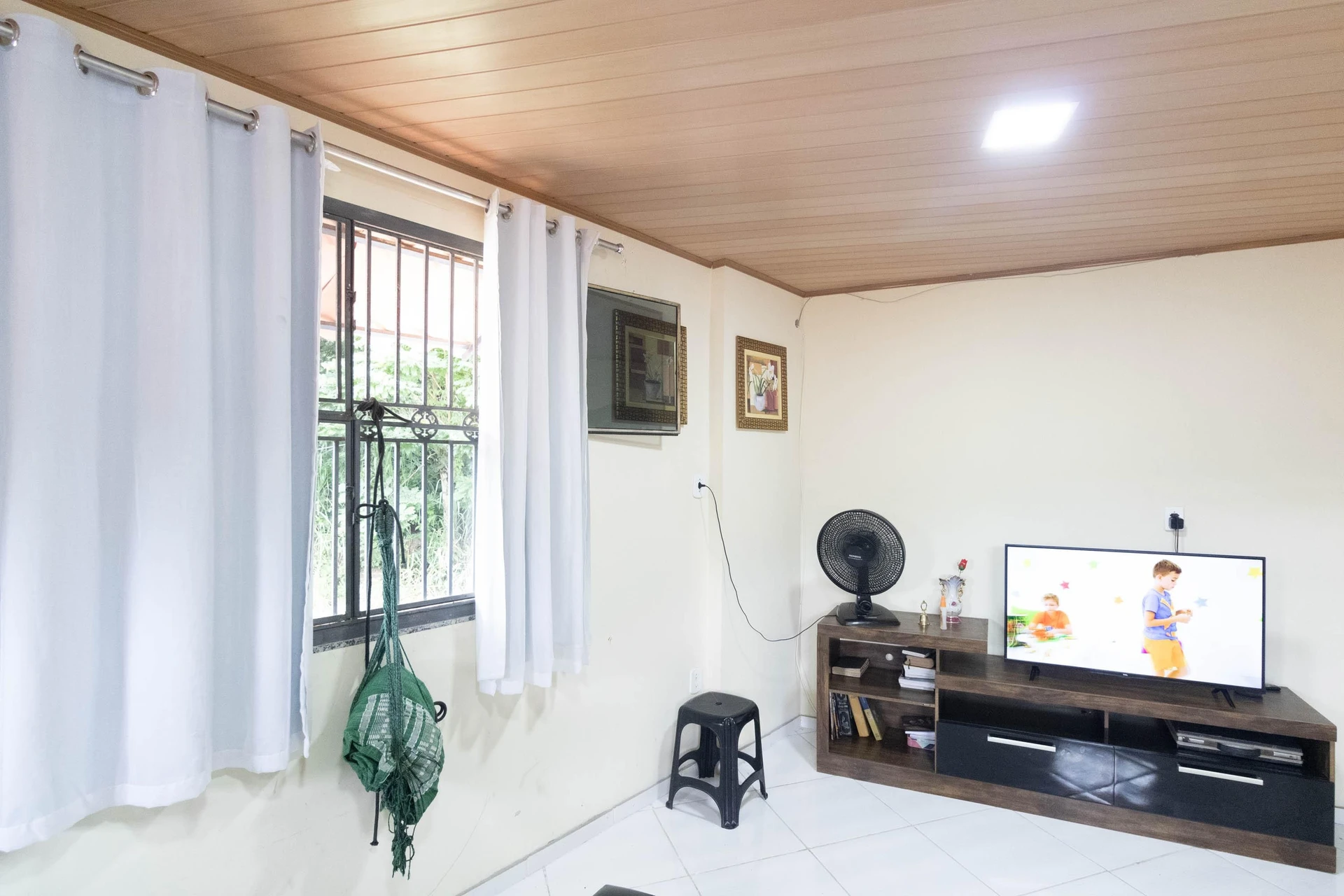Furnished house with 1 bedroom and 1 bath plus parking — photo 27