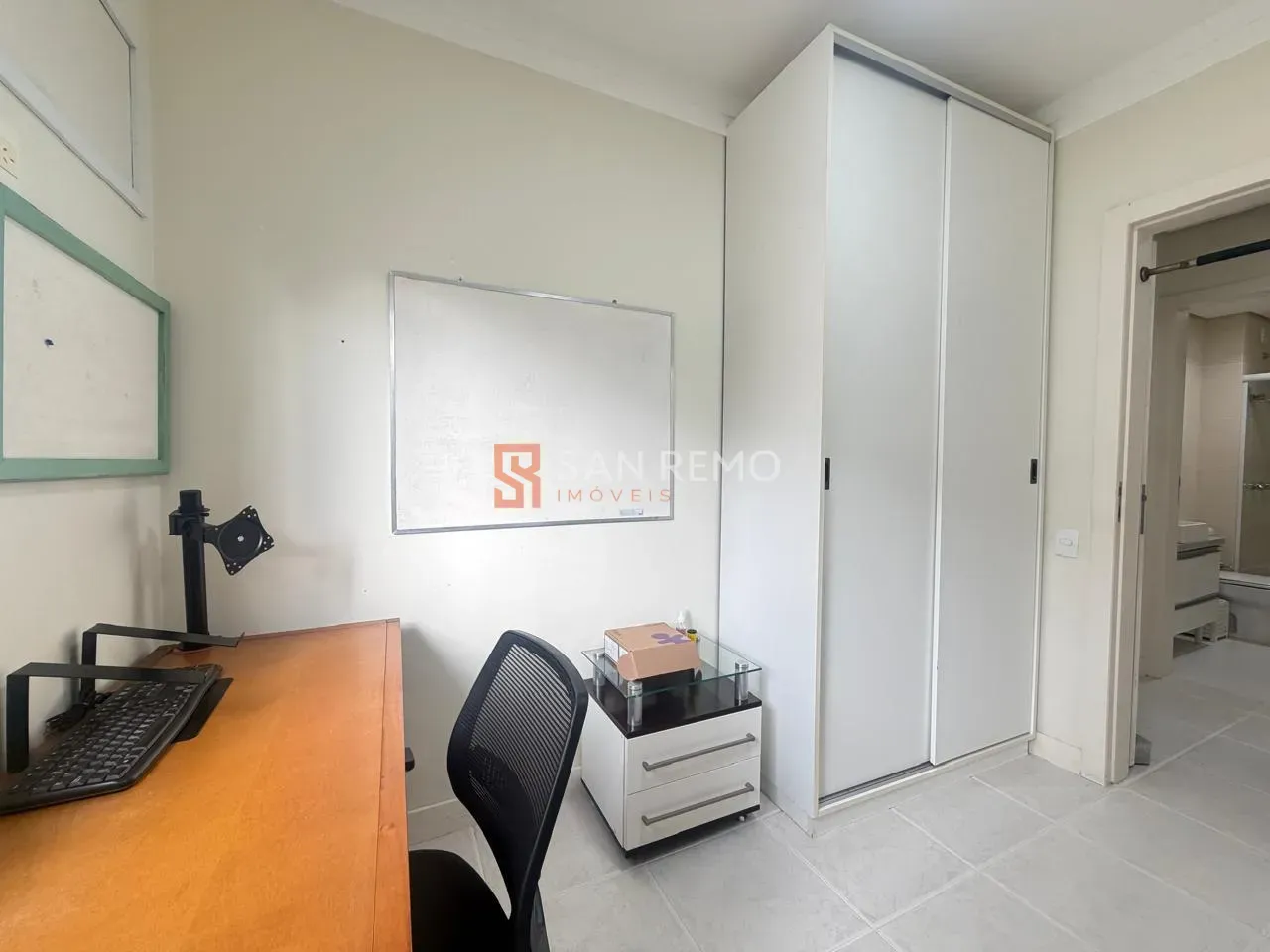 Furnished 98 m² apartment with 3 bedrooms and 1 parking — photo 21