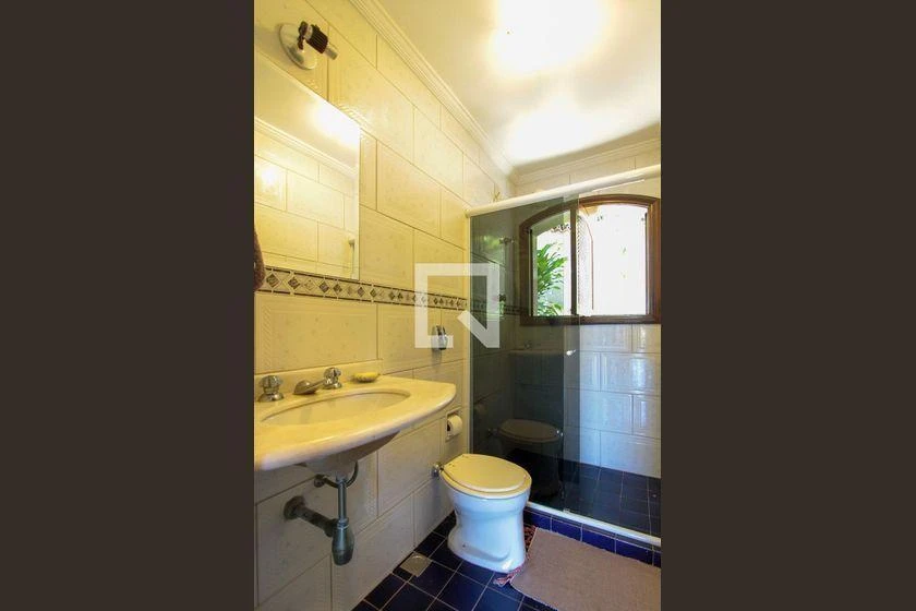Furnished house with 4 bedrooms and a gas stove 657 m² — photo 25