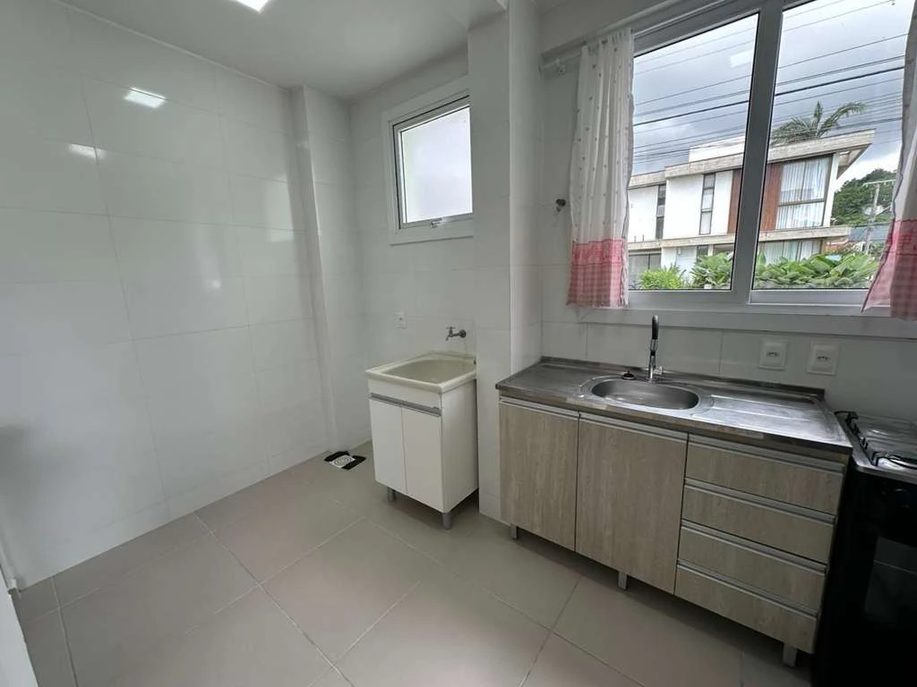 Furnished 2-bedroom apartment with separate kitchen — photo 4