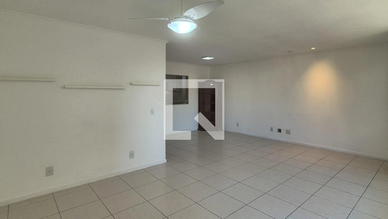 Casa de 4 dormitorios con balcón y 3 plazas de parking — photo 44