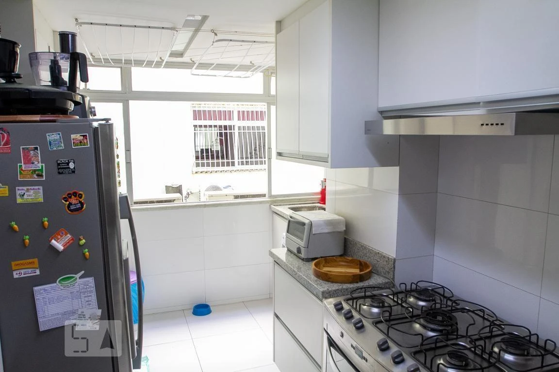 Furnished apartment with 3 bedrooms and 148 m² — photo 10