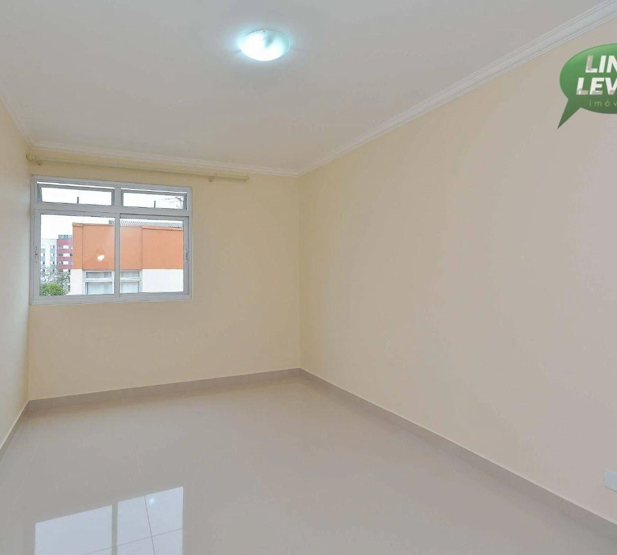 Apartamento de 3 quartos com máquina de lavar, Bacacheri — photo 35