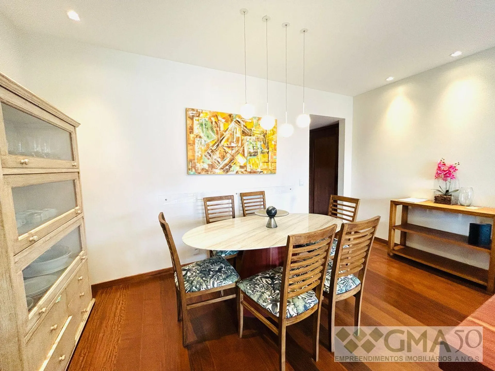 Furnished 87 m² apartment with open-plan kitchen and suite — photo 20