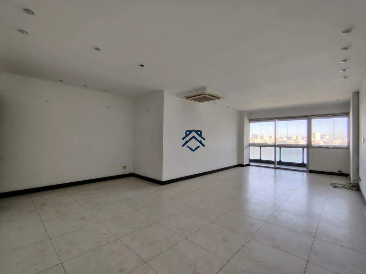 Apartment with 3 bedrooms, 4 baths and 160 m² — photo 5