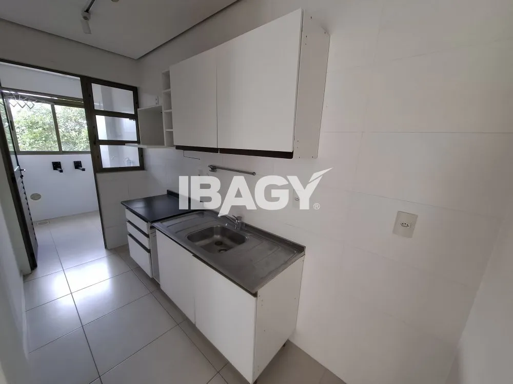 69 m² 2-bedroom apartment with balcony and built-in grill — photo 14