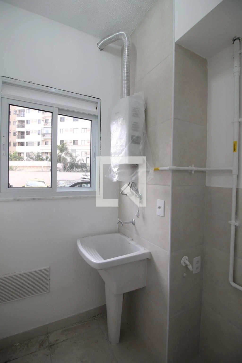 Квартира з 2 кімнатами та ванною в санвузлі — photo 35