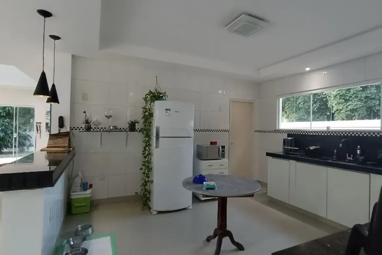 Casa mobiliada com 4 quartos e 5 banheiros, 220 m² — photo 5
