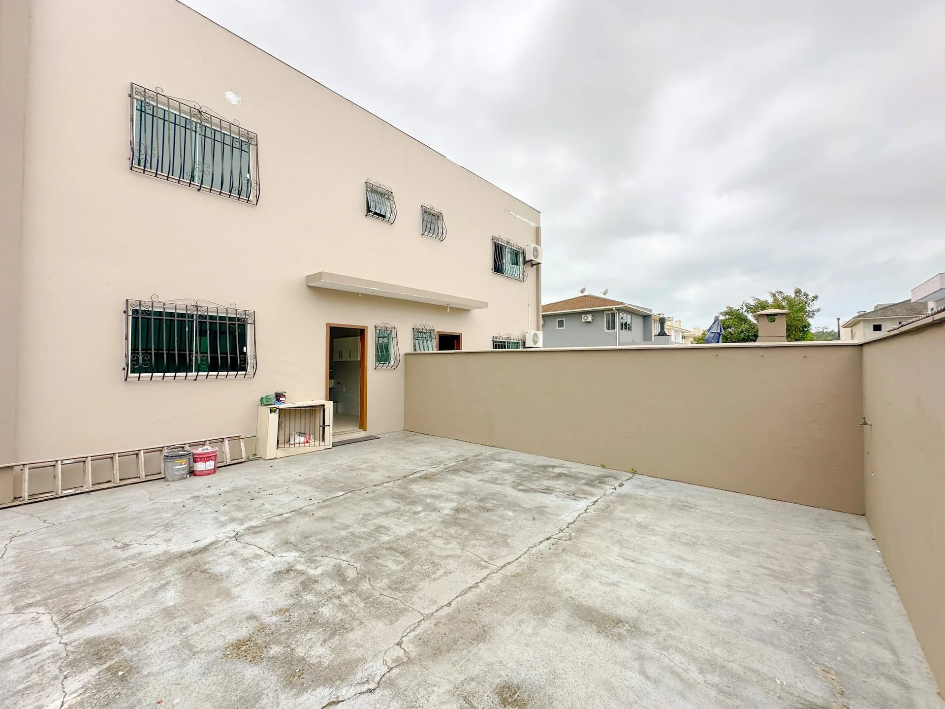 Garden in a 4-bedroom house, 194 m² — photo 49