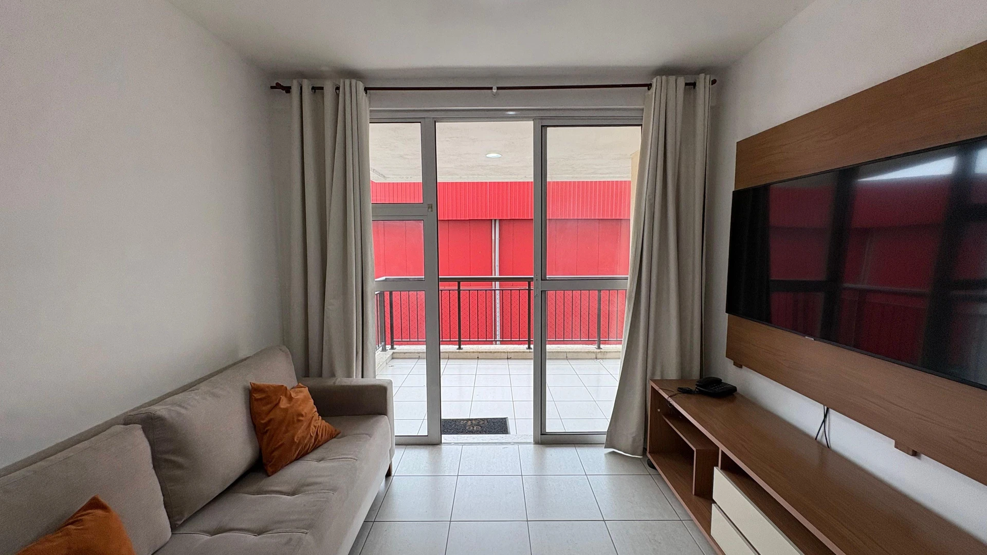 70 m² apartment with a home office and a washing machine — photo 14