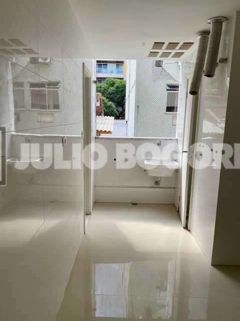 280 m² duplex penthouse with 3 en-suite bedrooms — photo 10