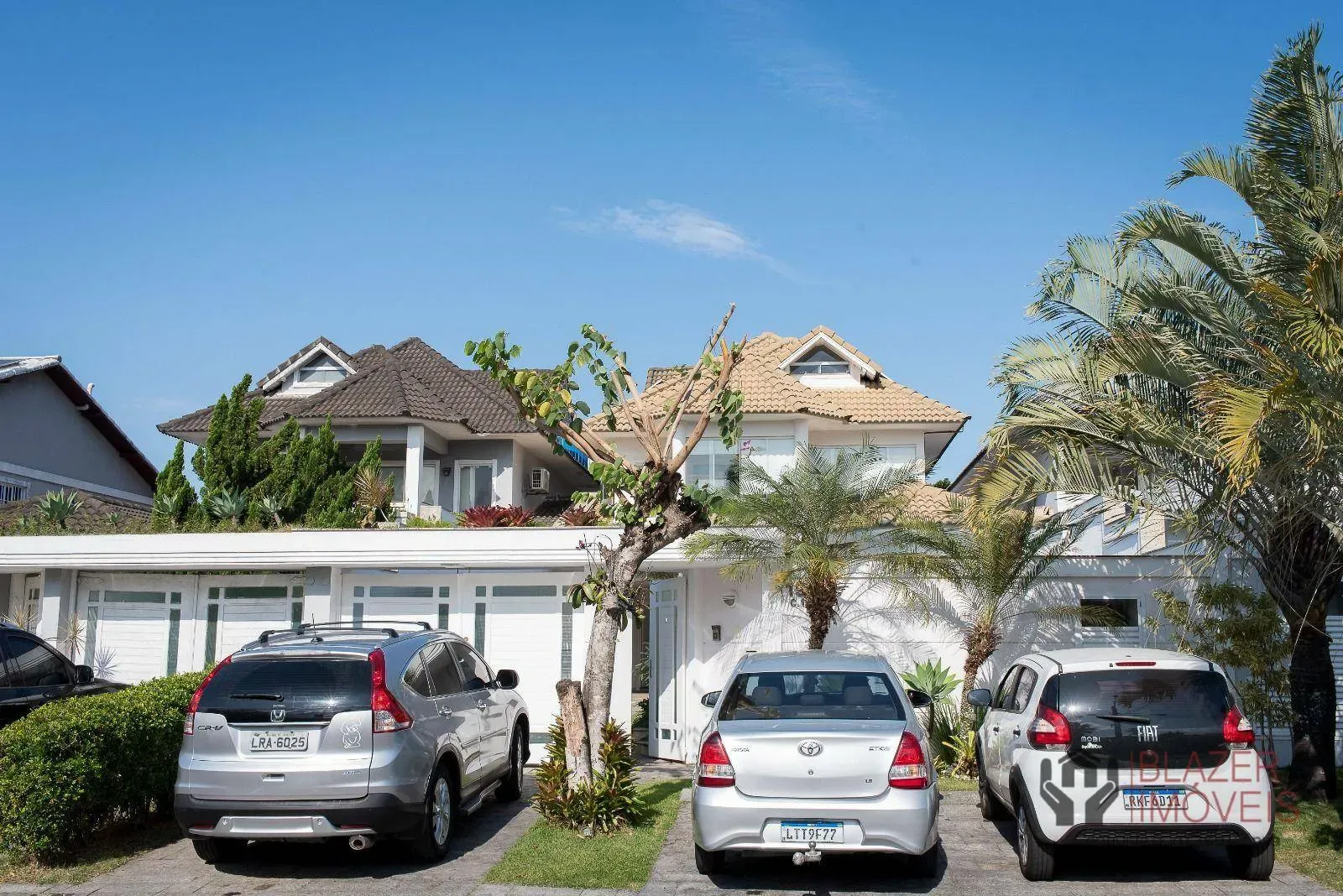 Furnished 4-bedroom house with 354 m² and 5 baths — photo 4