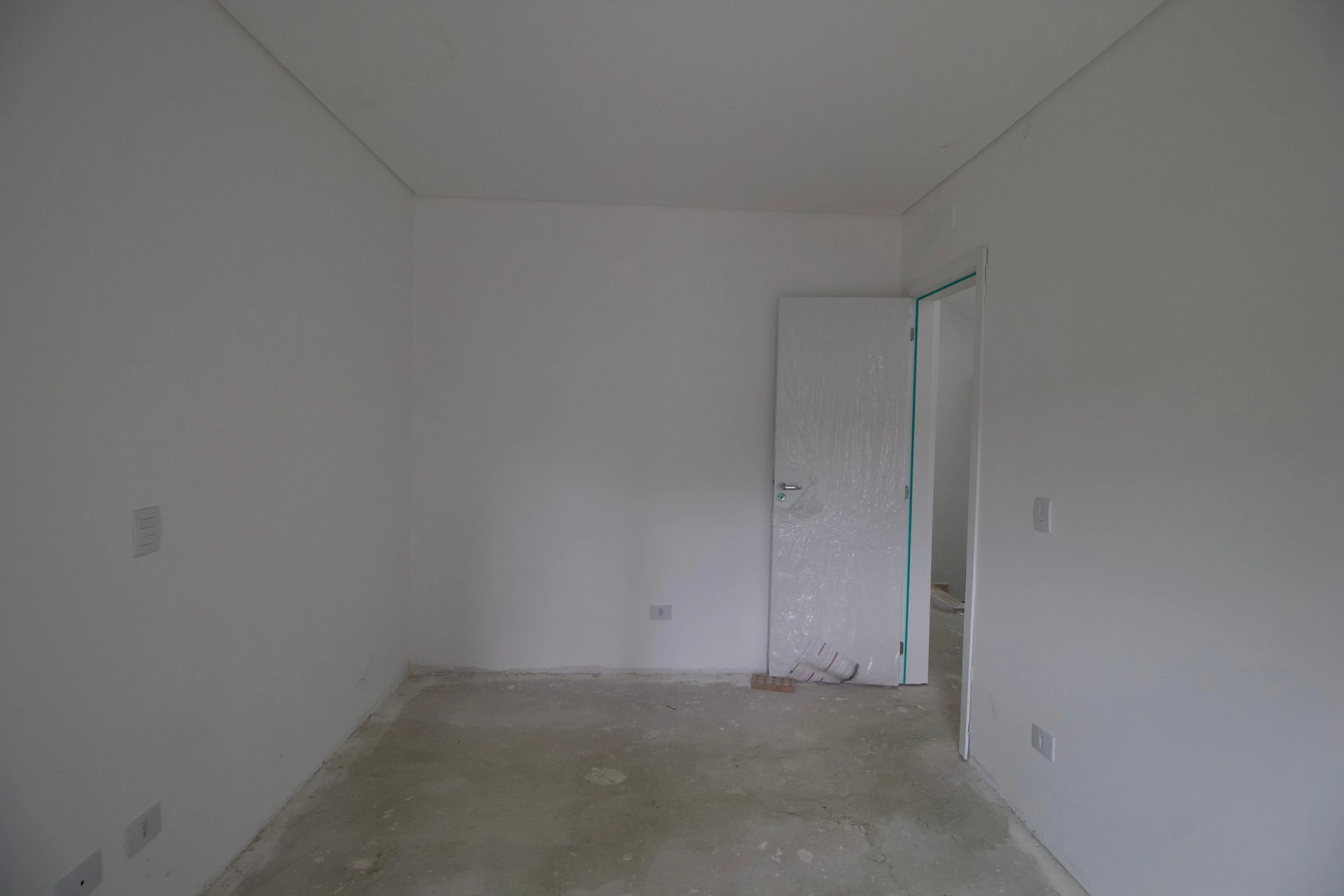 4-bedroom house with a garden — photo 3