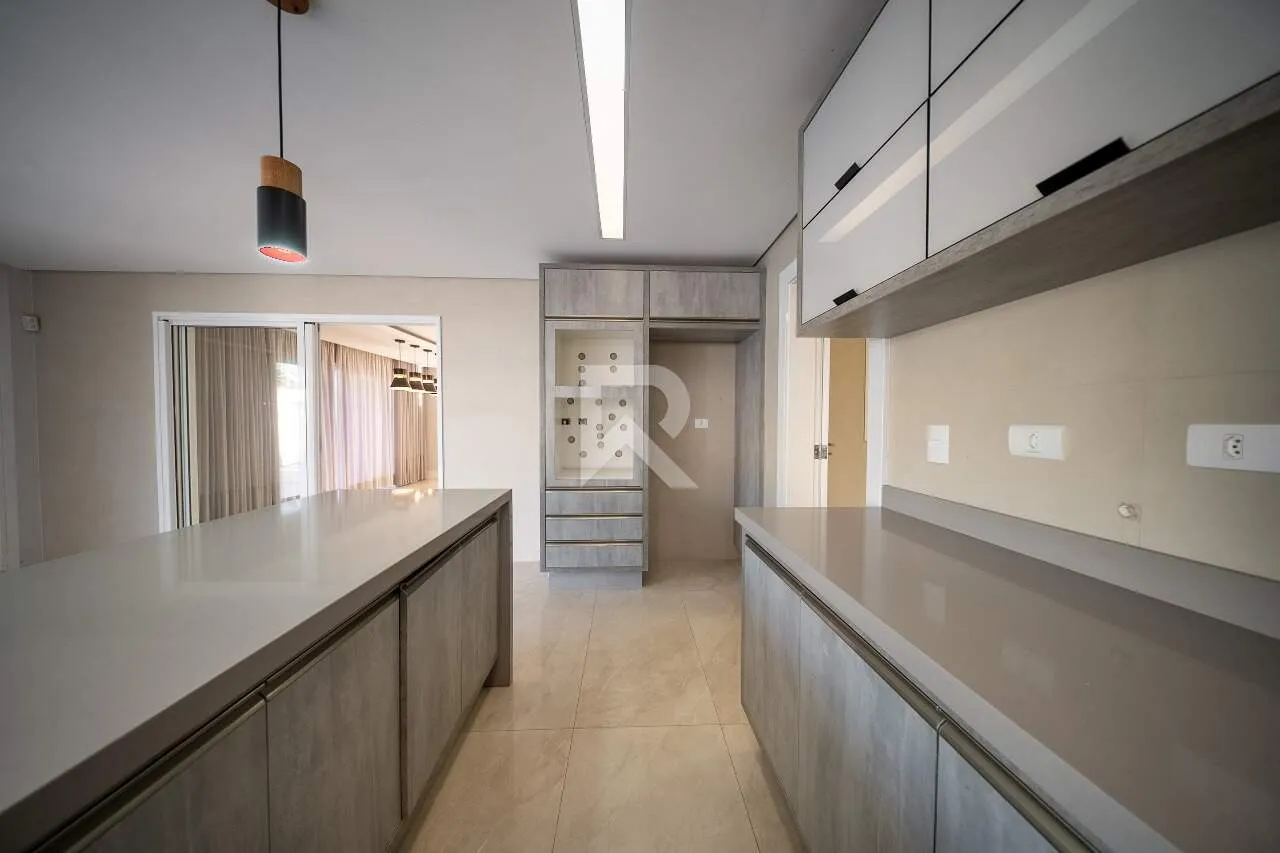 House, 441 m², with a private BBQ — photo 22