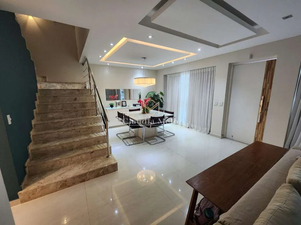 Casa em condomínio com 3 suítes e 370 m², cozinha integrada — photo 13