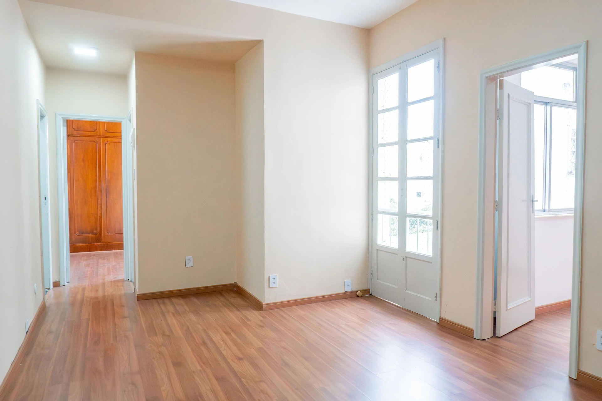 Apartment with 2 bedrooms and a balcony — photo 12