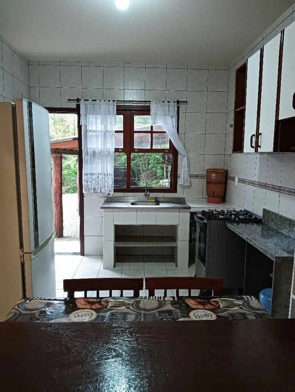 Furnished 2-bedroom, 70 m² house in Florianópolis — photo 2