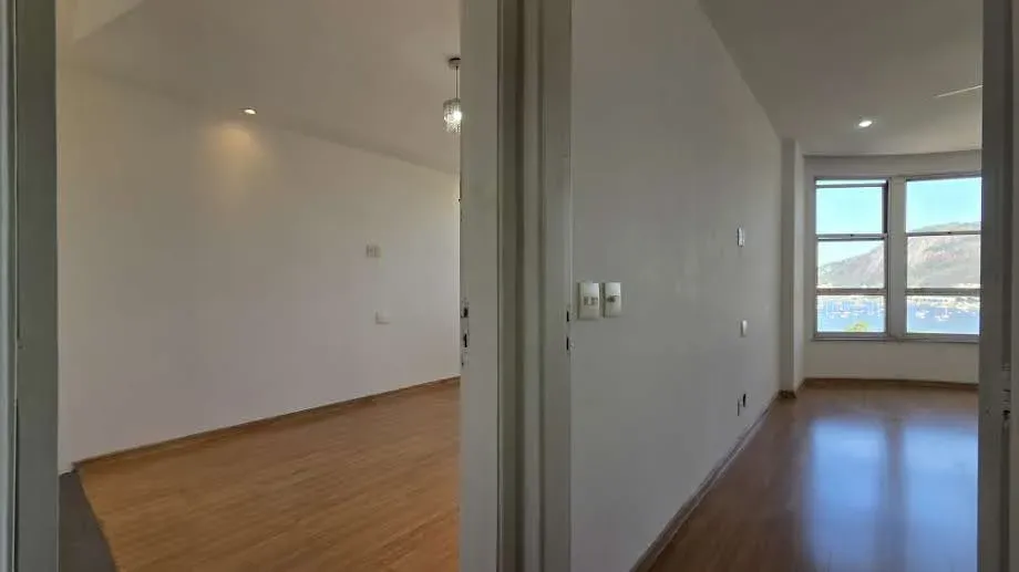 190 m² apartment with 4 bedrooms and 4 bathrooms — photo 6