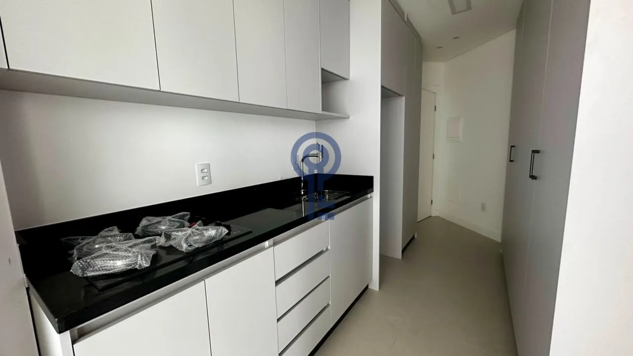 25 m² studio with 1 parking spot, balcony and open-plan kitchen — photo 20