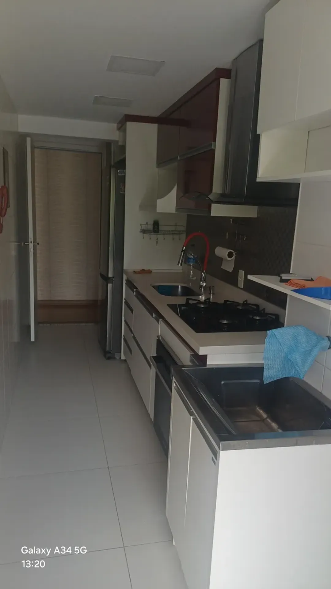 4-bedroom apartment with a mountain view in Rio de Janeiro — photo 2
