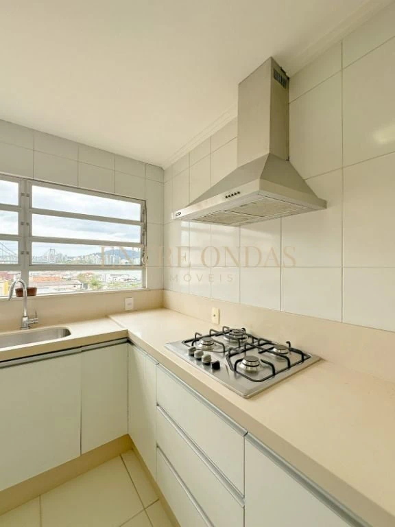 Private pool in a 3-bedroom house, 250 m² — photo 25